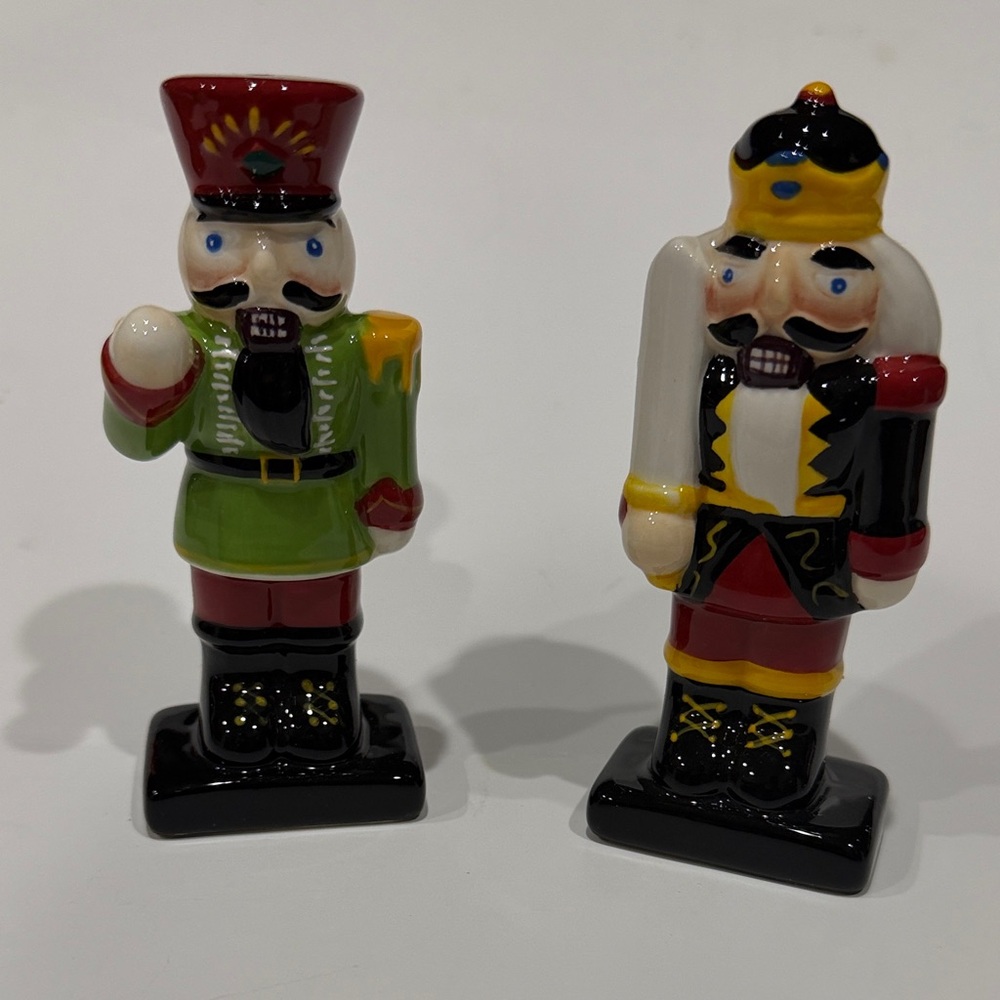 World Market Nutcracker Salt & Pepper Shakers 2010 Set of 2 Original Box